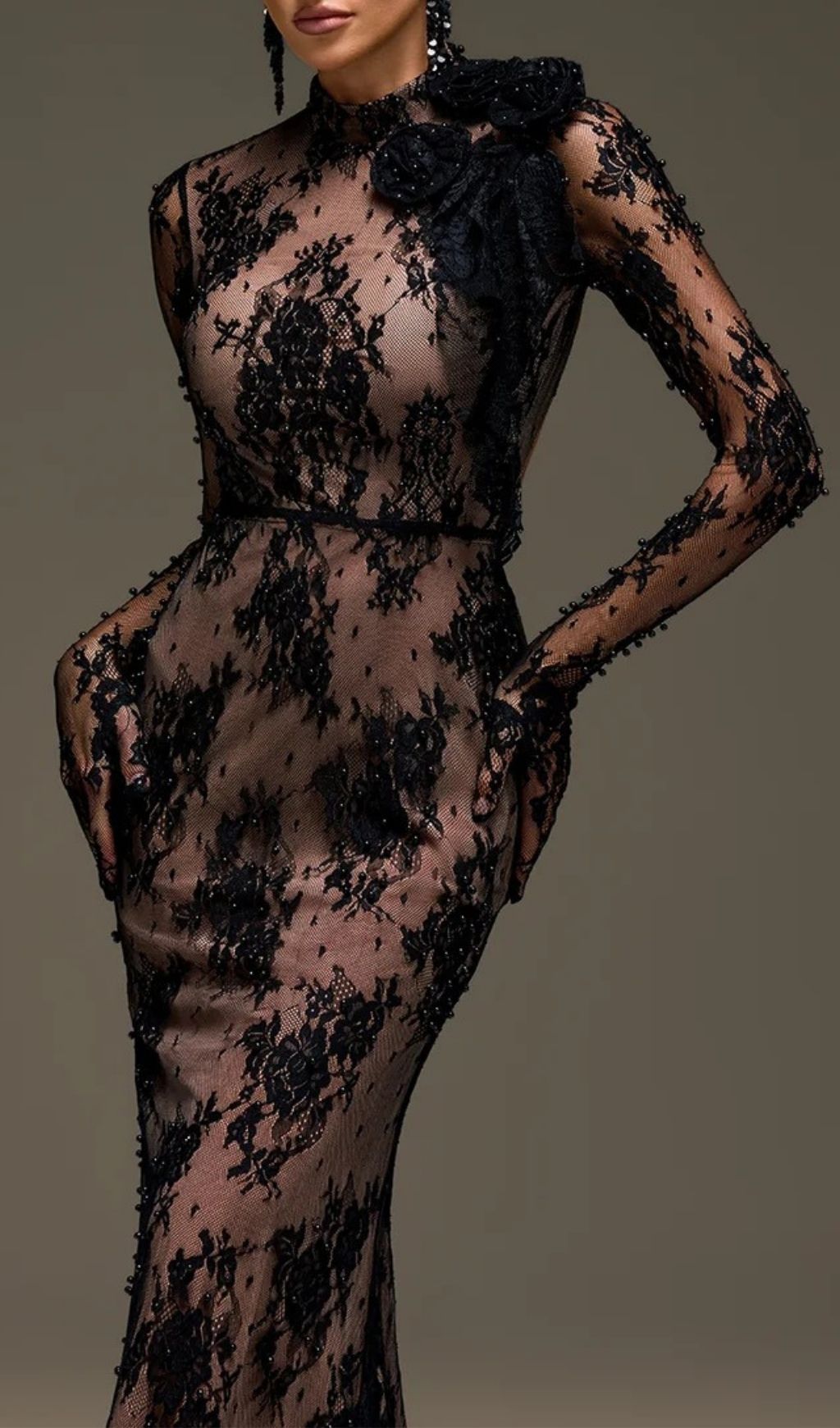 VARNELIS PEARL LACE BACKLESS MAXI DRESS - OWNCI