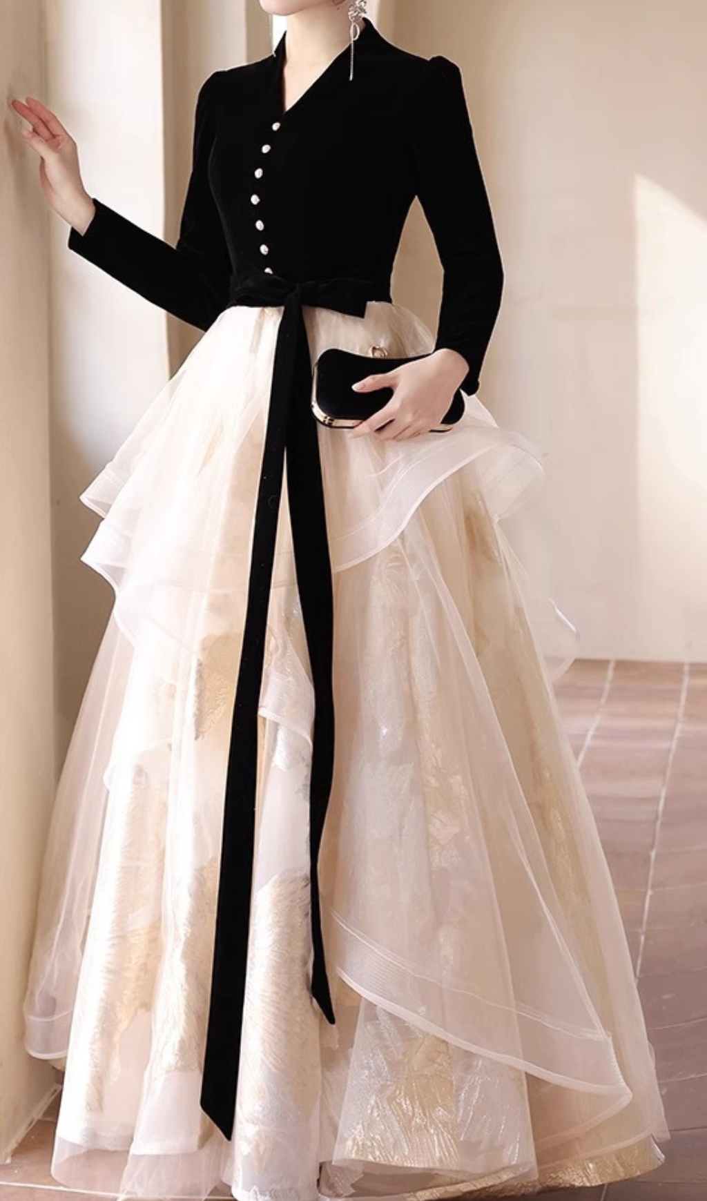 6d74f20391bda6a62bc8ea835562d51a.jpg Fashionslee Women Chionia Long Sleeve Mesh Maxi Dress