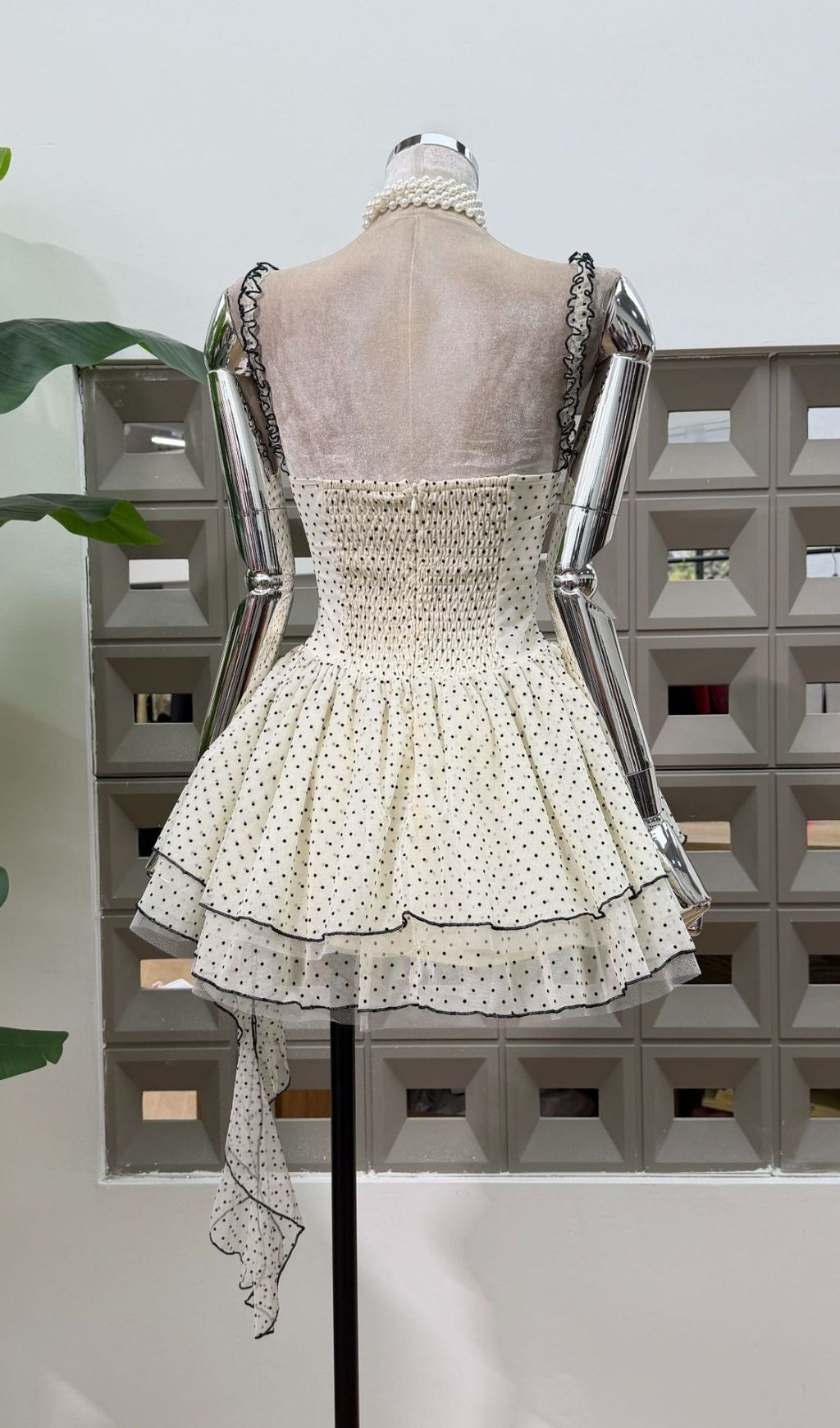 70f58bba9053fbb2bf6bbc77f9ff8d1a.jpg Fashionslee Women Xelvaric Sleeveless Dot Mini Dress