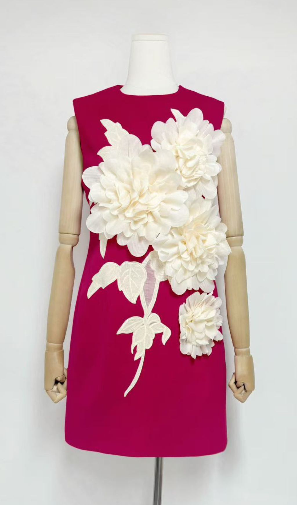 714cdd7a9e1e9e9f3df7840728886c08.jpg Fashionslee Women Jocasta Sleeveless Flower Mini Dress