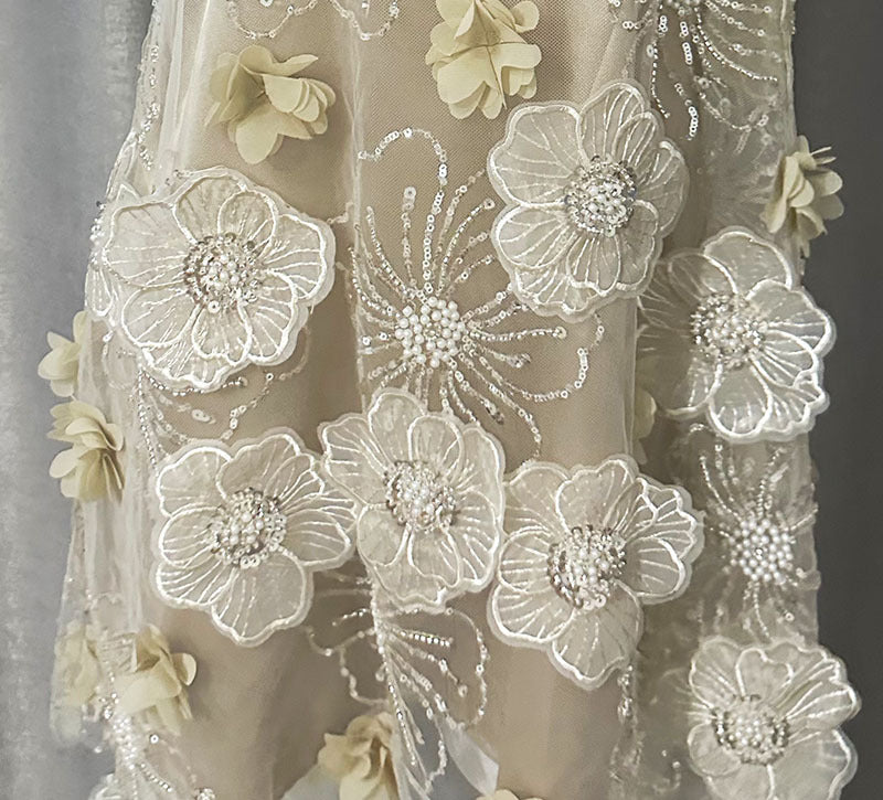 742d6c81dc226842e5bce4e4ab03ca91.jpeg Fashionslee Women Arsinoe Flower Embellished Mini Dress