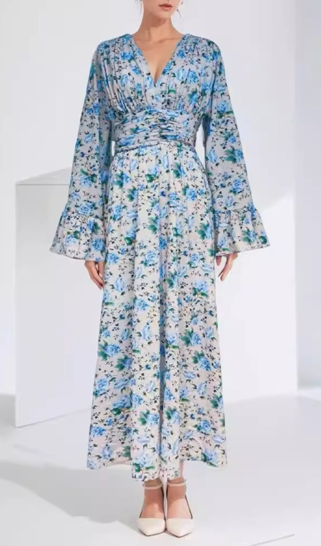 Fashionslee Women Aracely Blue V-Neck Floral Maxi Dress
