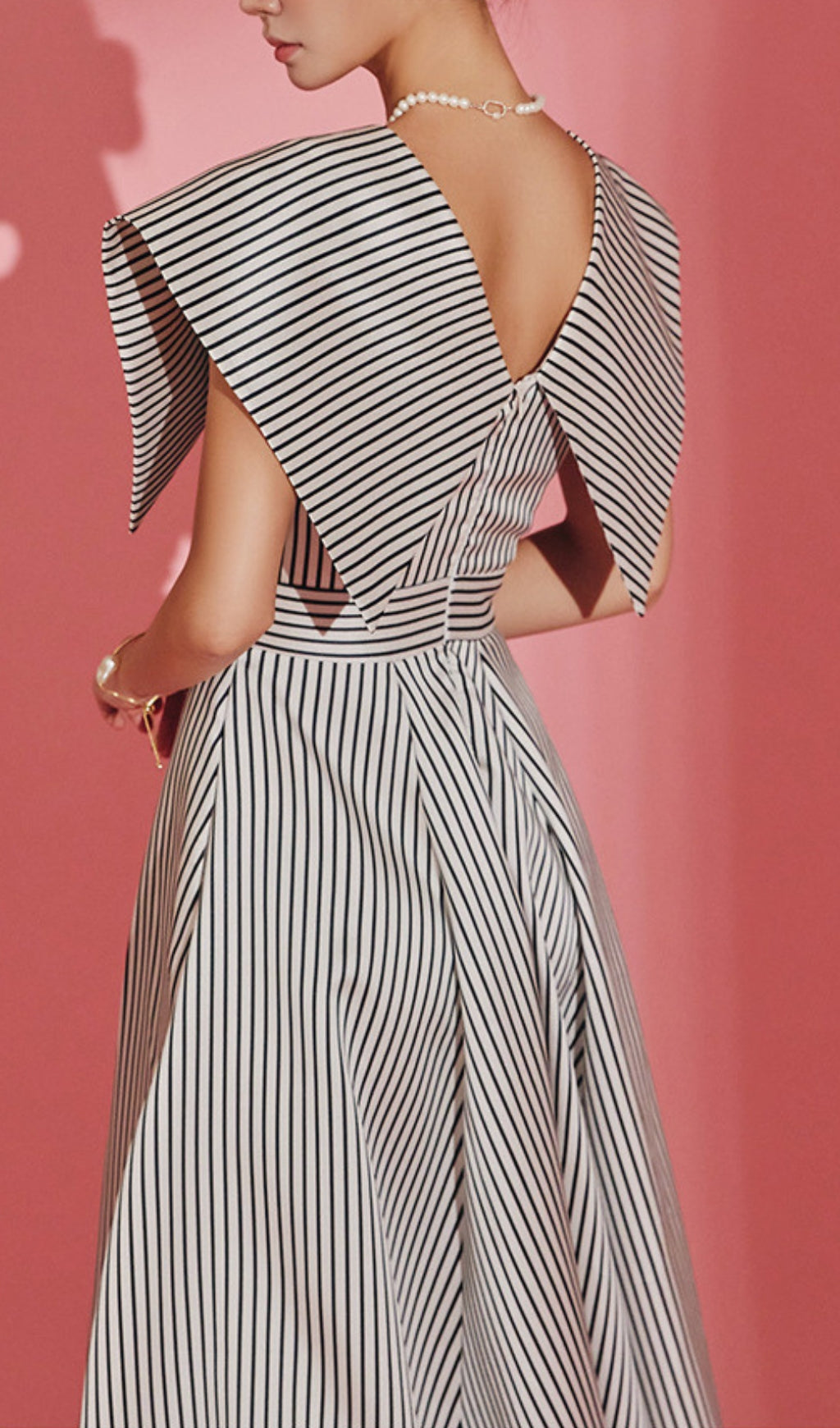 88d9b7e34de12c905c7198d9395b8f31.jpeg Fashionslee Women Arama Stripes Maxi Dress