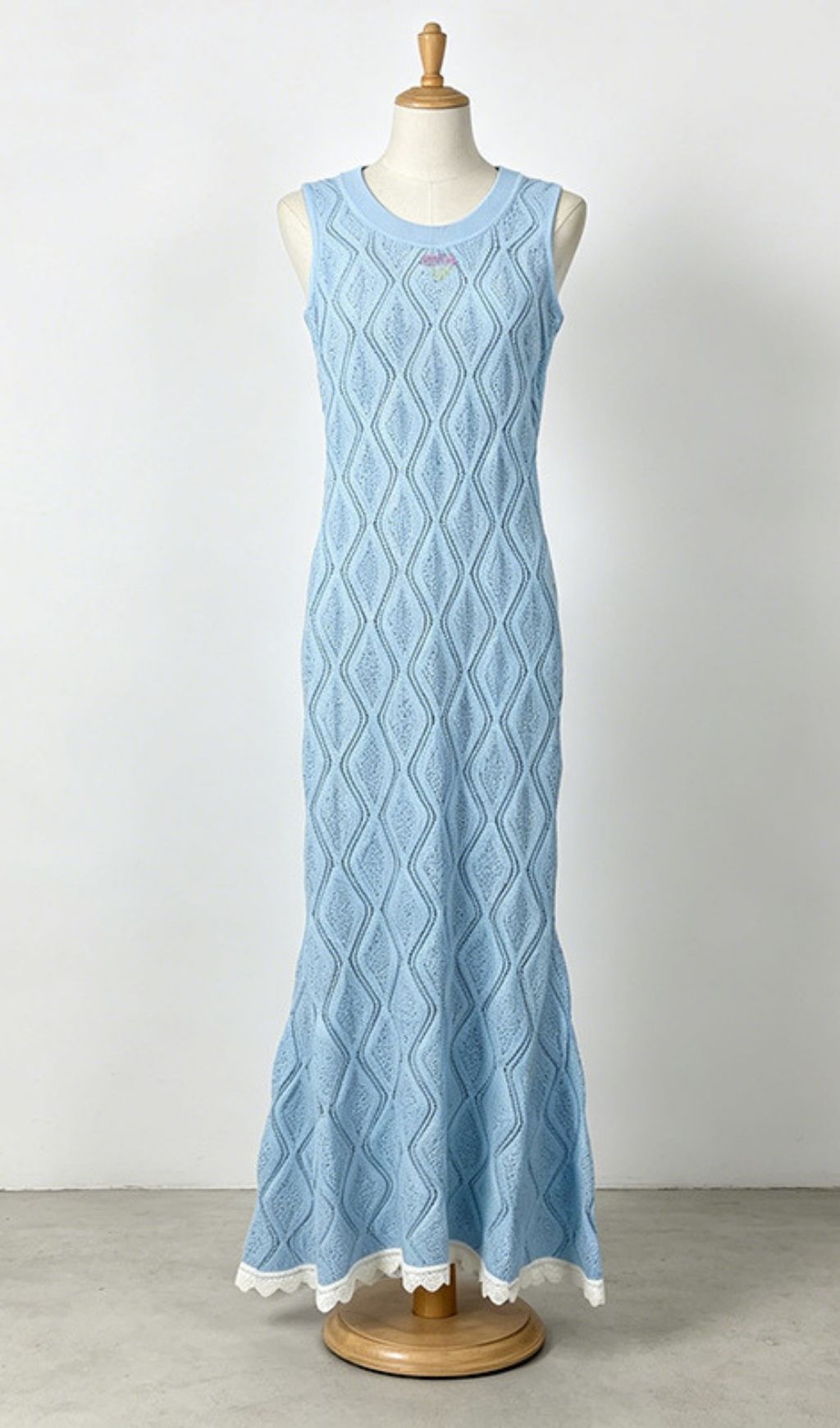 Fashionslee Women Latrisha Sleeveless Lace Trim Maxi Dress