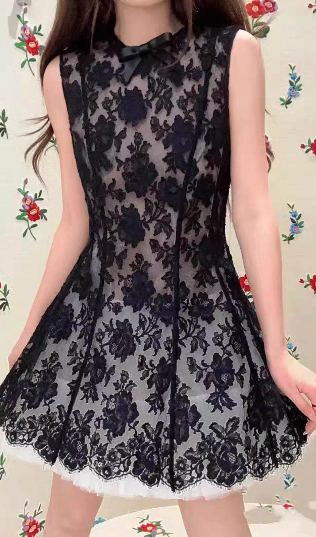 9401fb7081c85e90a2e48a5fb37e0a53.jpeg Fashionslee Women Alaiya Black Lace Sleeveless Mini Dress
