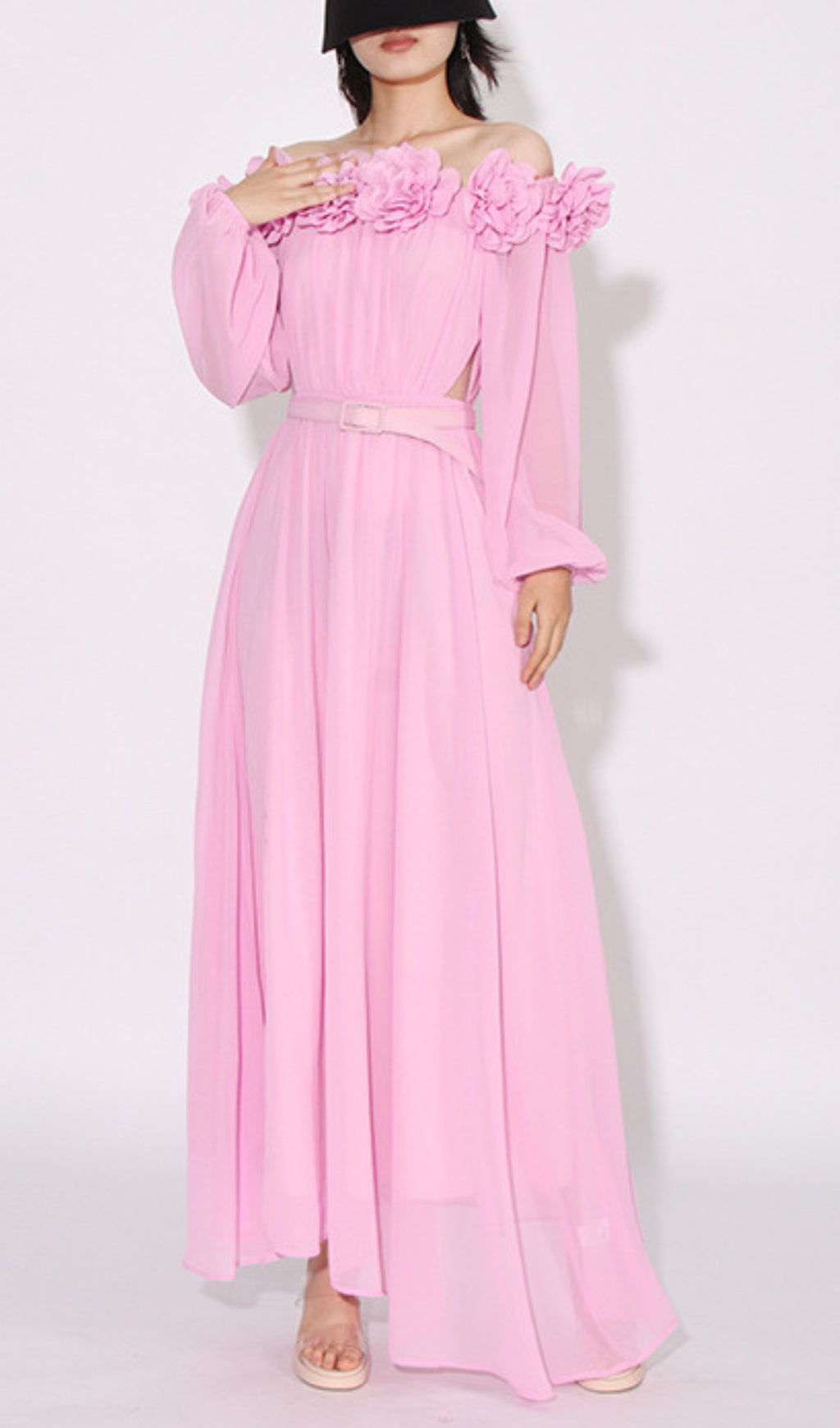 9412da250cd6cbb7ca1bac7a31bdb568.jpeg Fashionslee Women Ascella Flower Shoulder Maxi Dress