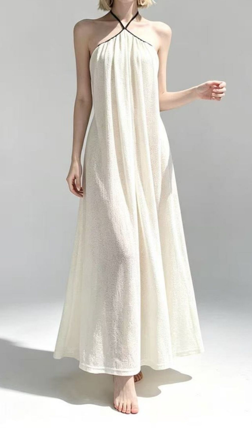 99e7ed09f26ecc060b22120fa8cac695.jpg Fashionslee Women Lauwdina Ivory Halter Maxi Dress
