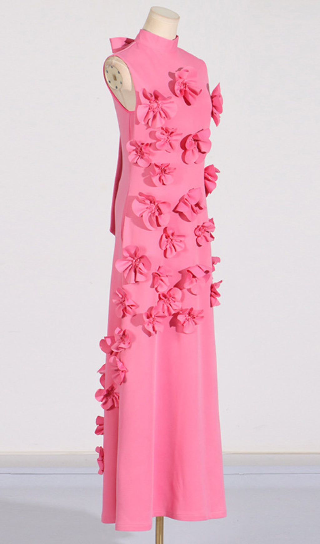 9a323ee924d7bcf168948dadaf0d8f0a.jpeg Fashionslee Women Annona Flower Embellished Maxi Dress