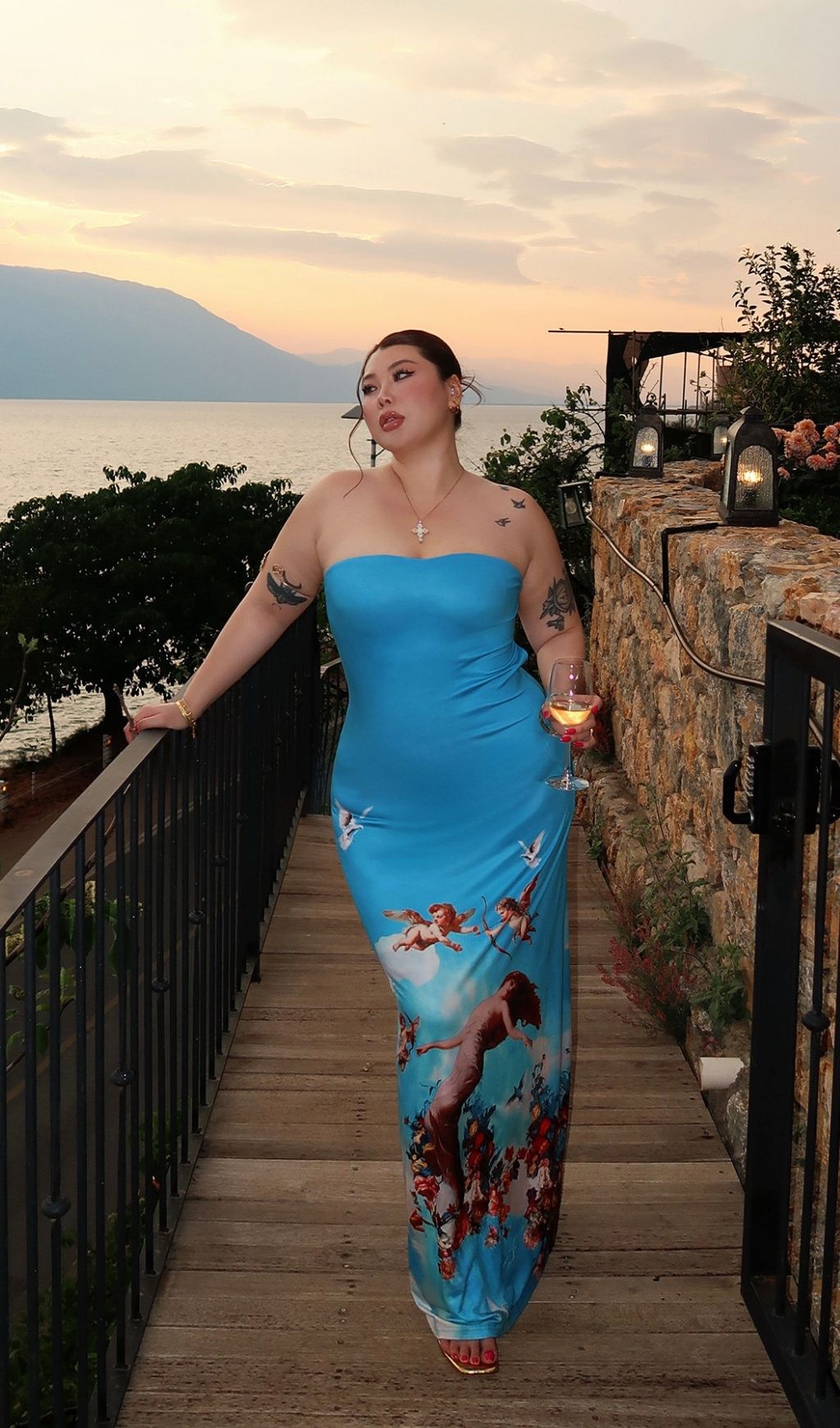 9c29eededd14c01c378fff8bf6cfe622.jpg Fashionslee Women Lacie Blue Strapless Printed Plus Size Maxi Dress