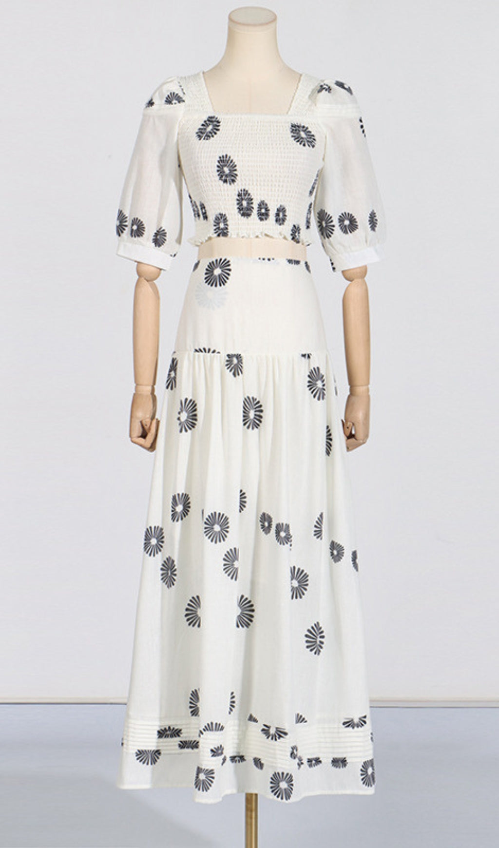 9d68e990997543cb8f0a7dc7239f35ba.jpeg Fashionslee Women Blossom White Printed Maxi Skirt Set