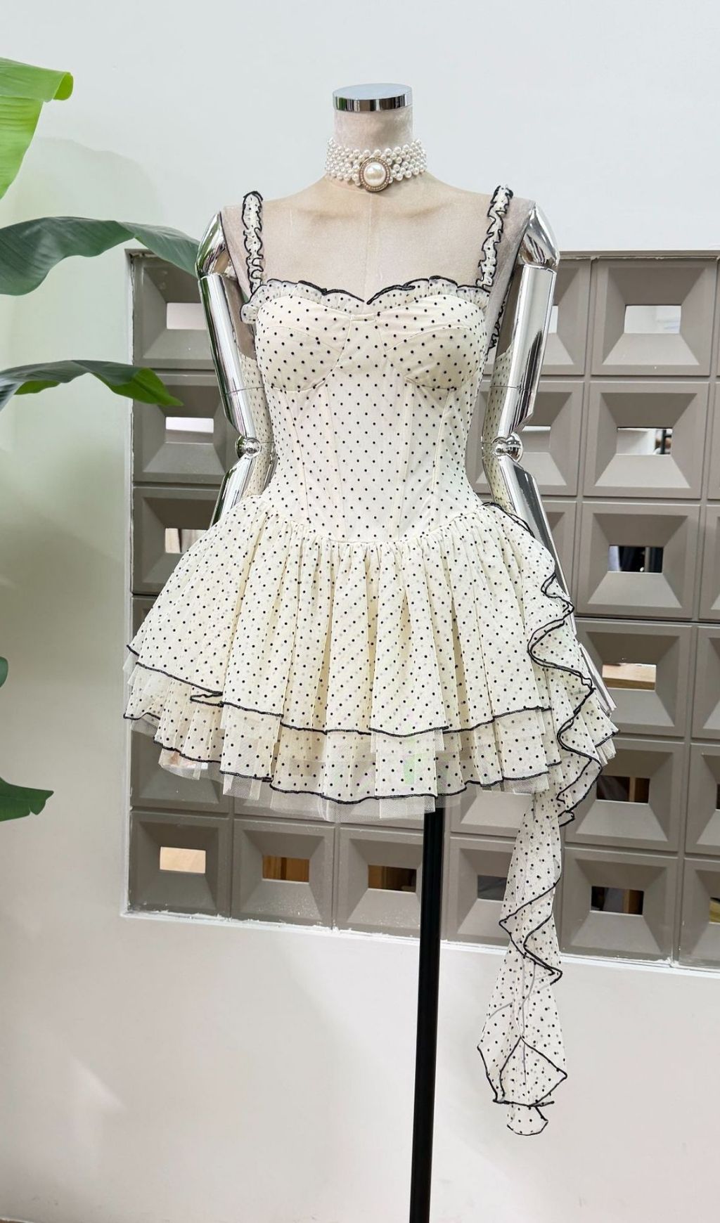 af9921ac83c9094d9159ce5bf6568dc2.jpg Fashionslee Women Xelvaric Sleeveless Dot Mini Dress