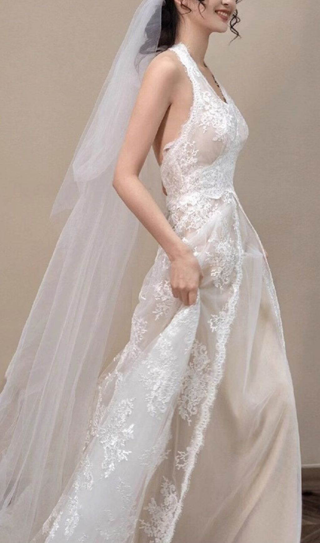 Fashionslee Women Aviella Halter Lace Wedding Dress
