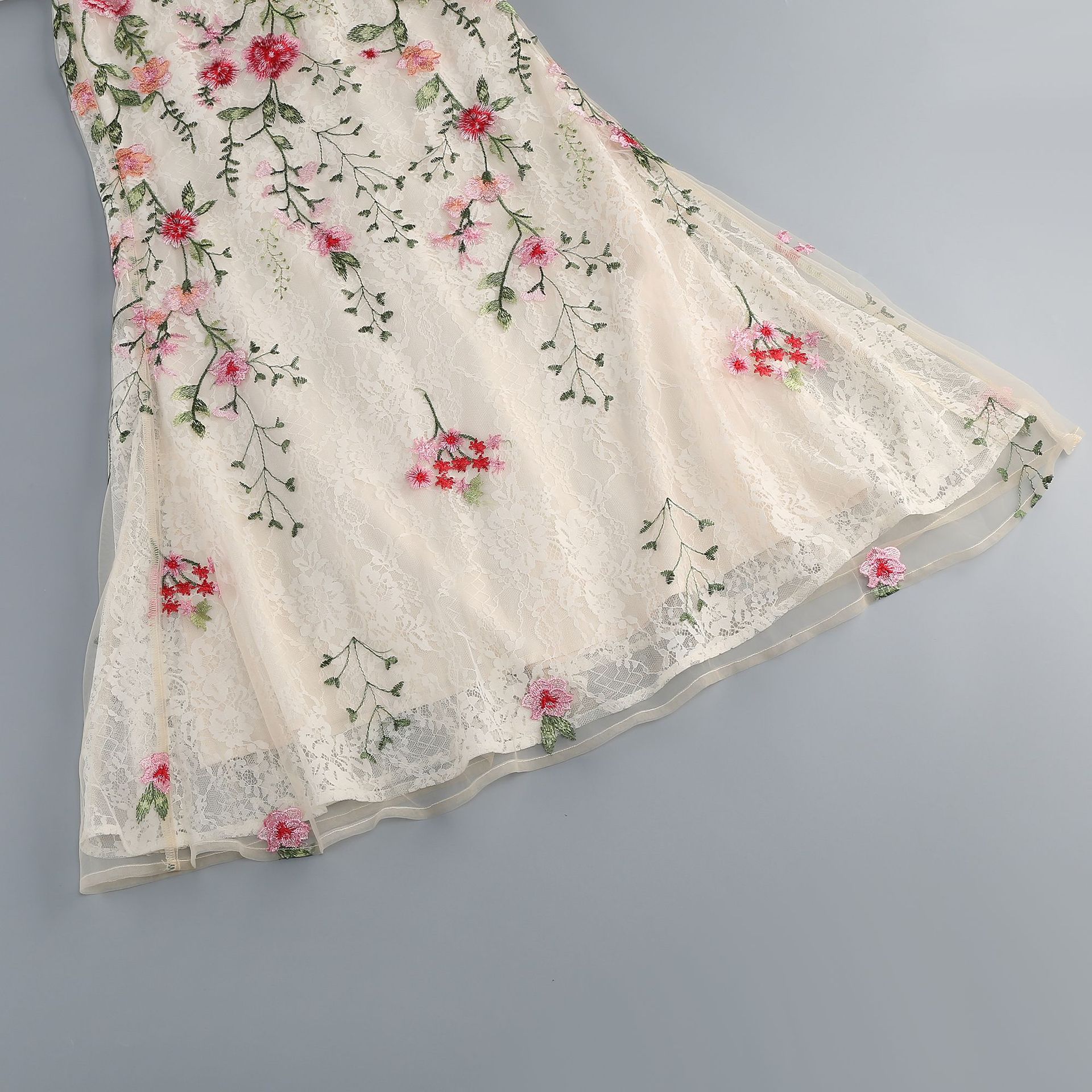 Fashionslee Women Lateefah Strapless Flower Embroidery Maxi Dress