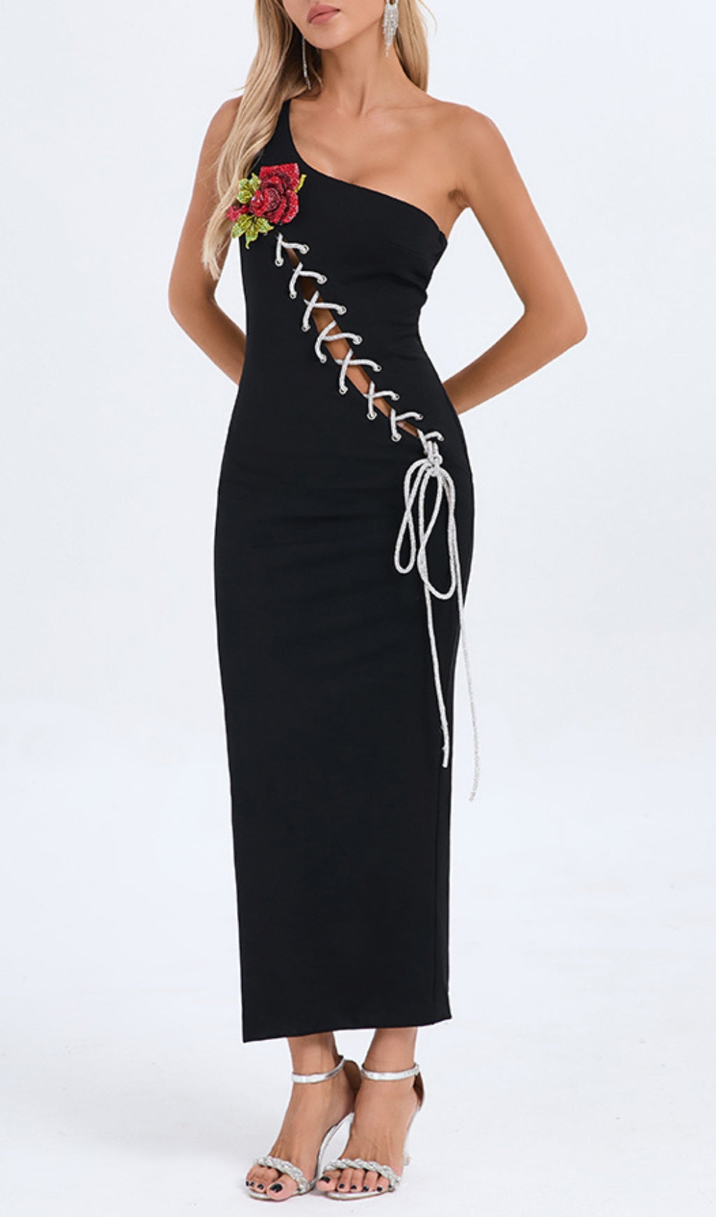 d123cc59ab1b35b7c4bdef9441b3d5cf.jpeg Fashionslee Women Bethany Black Flower Lace-Up-Maxi Dress