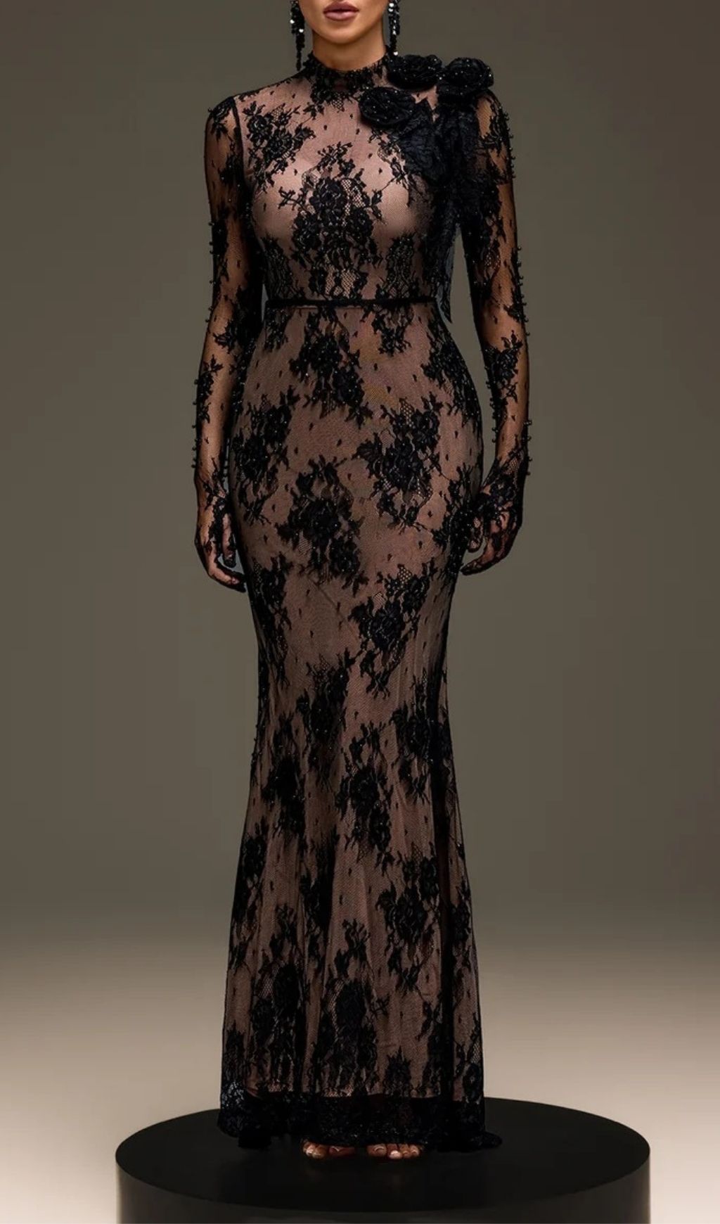 VARNELIS PEARL LACE BACKLESS MAXI DRESS - OWNCI