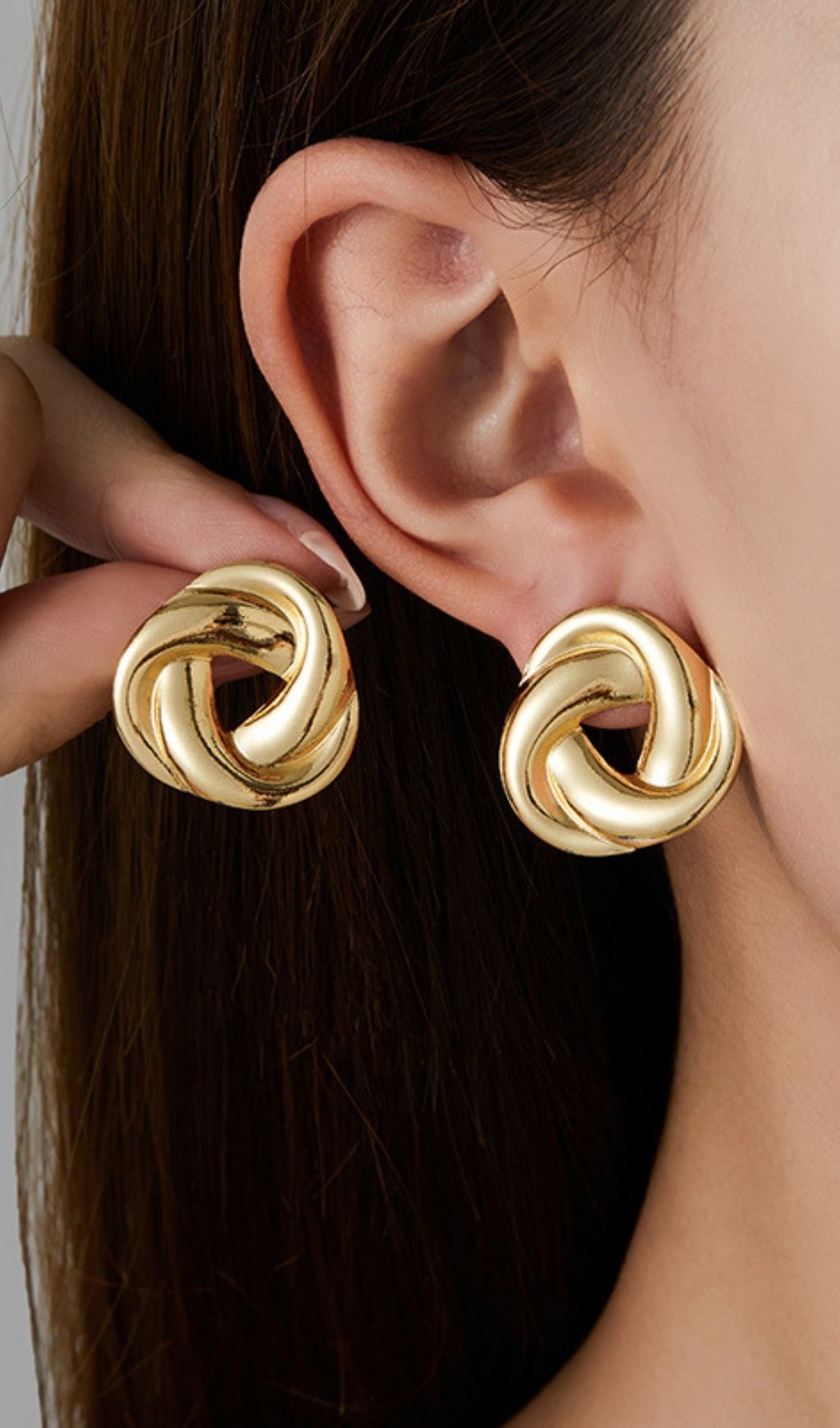 ee5a12d9b084629e314d29b34bcc5a57.jpg Fashionslee Women Small Knot Earrings
