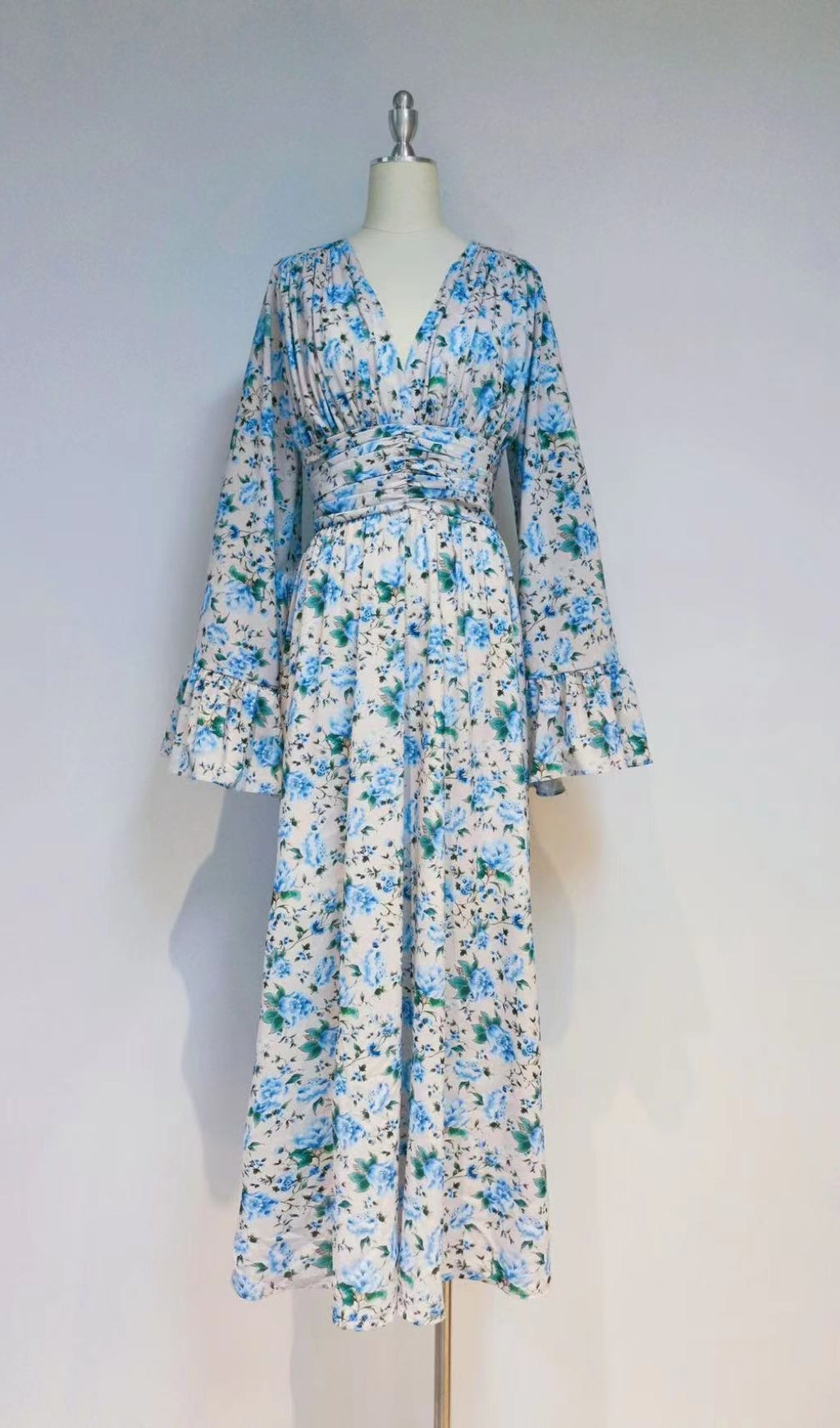Fashionslee Women Aracely Blue V-Neck Floral Maxi Dress