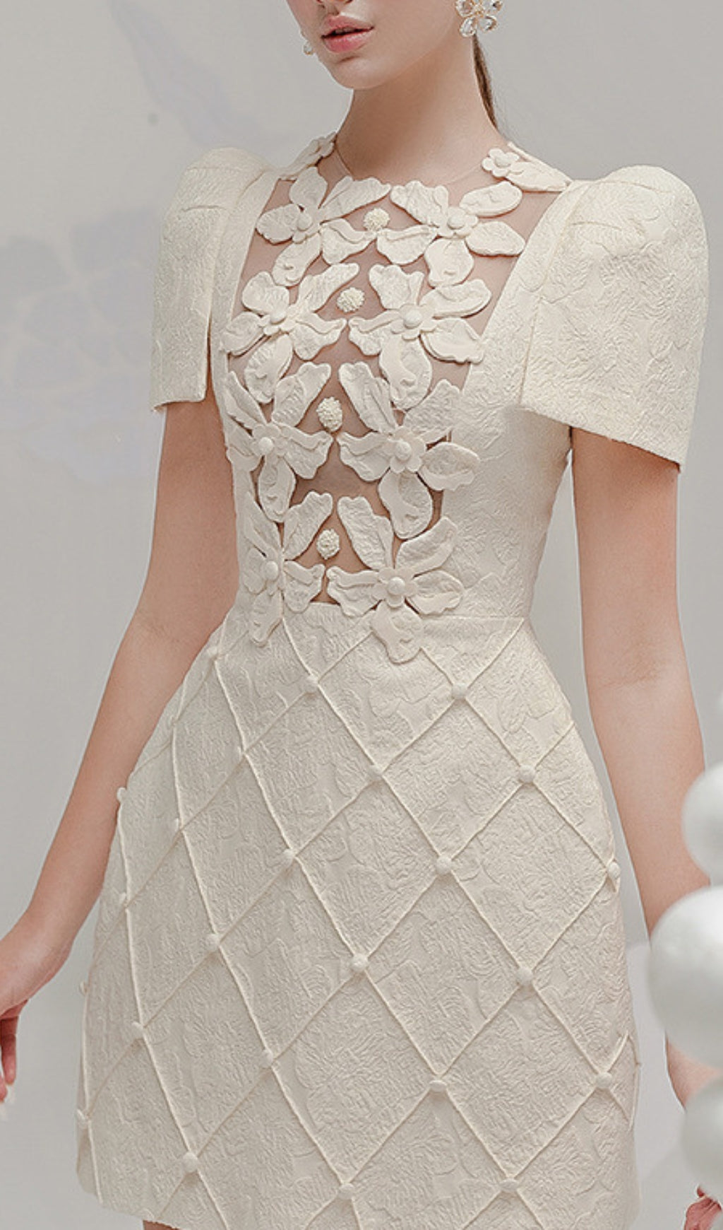 f8bec885e70191c8bf974d10eaf06820.jpeg Fashionslee Women Beate Flower Embellished Mini Dress