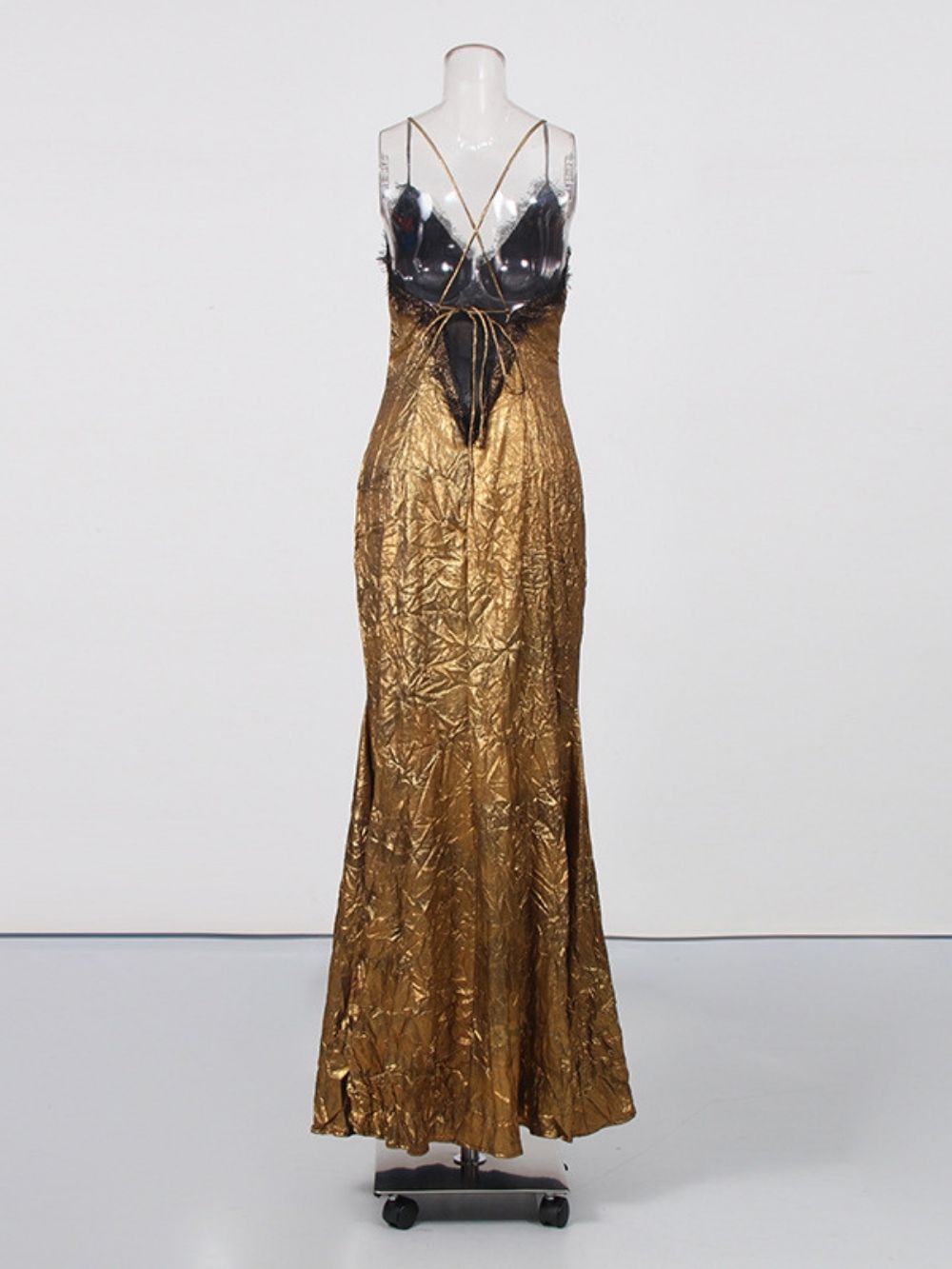 Vaelthorn Spaghetti Lace Maxi Dress