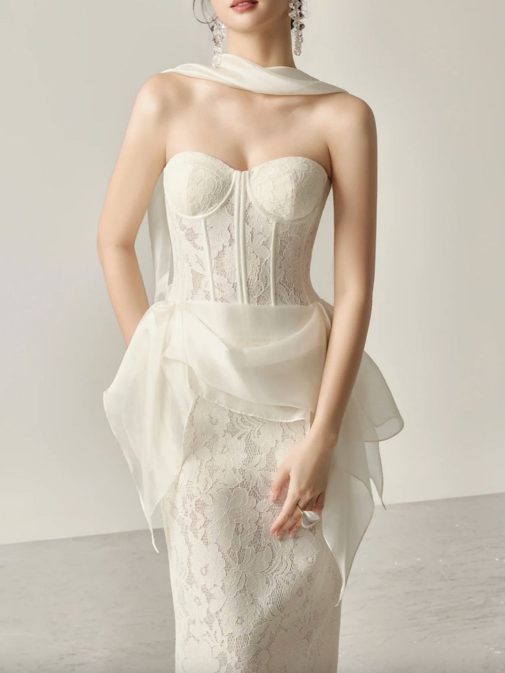05e3b9f2e6200d2430392930aa84c4d3 Maisha Strapless Corset Lace Maxi Dress