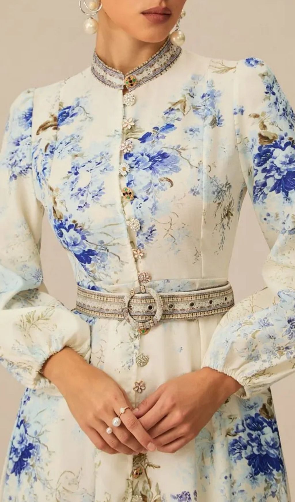 0df34845ea264557b45fdf2b2bf49a7d White Floral Print Midi Dress