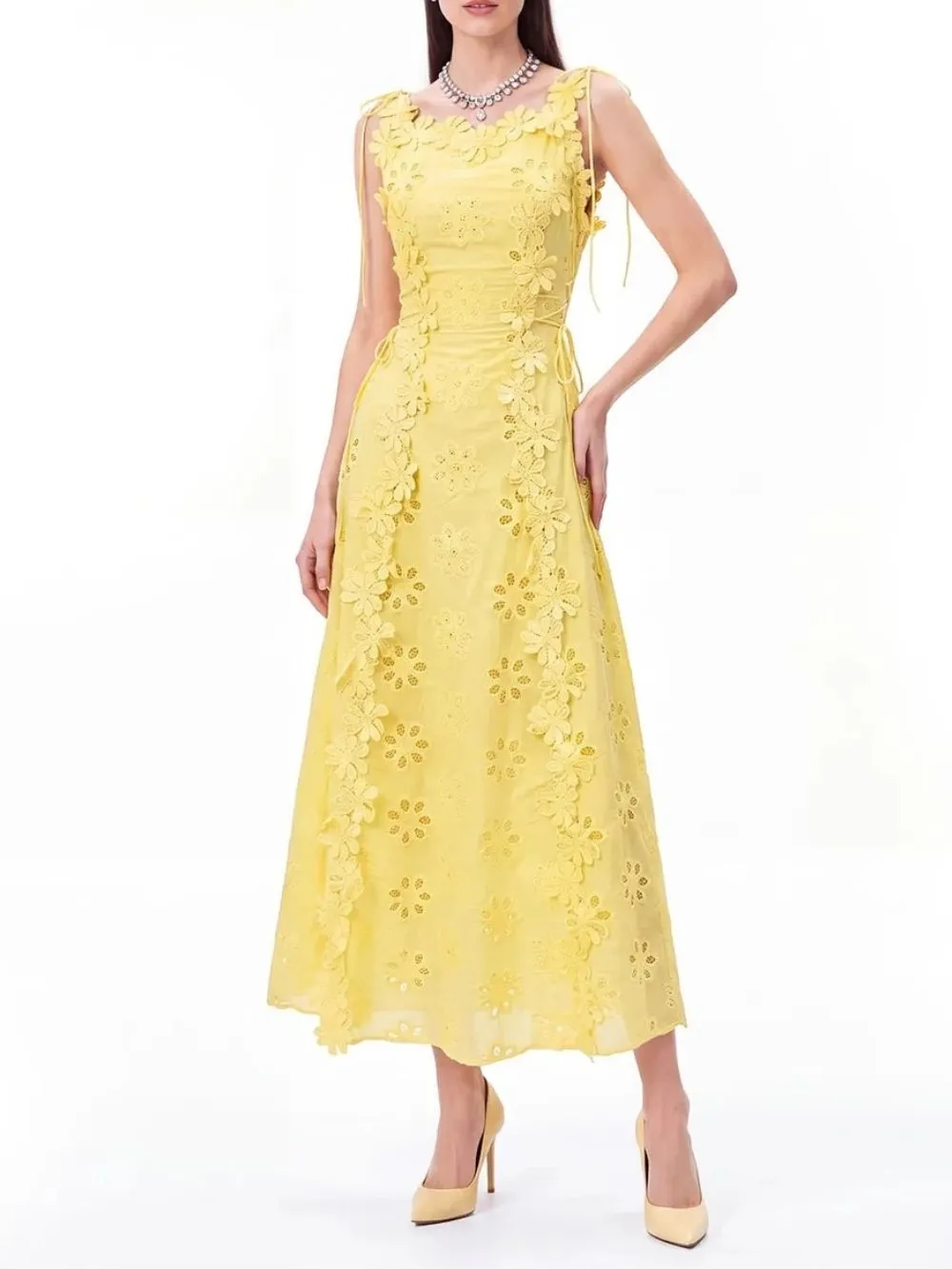 Kelviro Sleeveless Flower Midi Dress