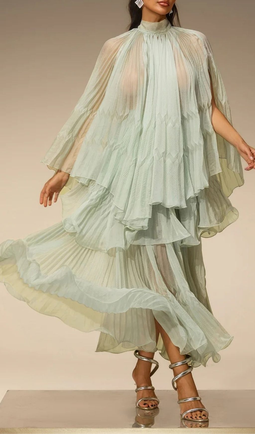Fashionslee Women Aldeva Bat Sleeve Pleated Skirt Set