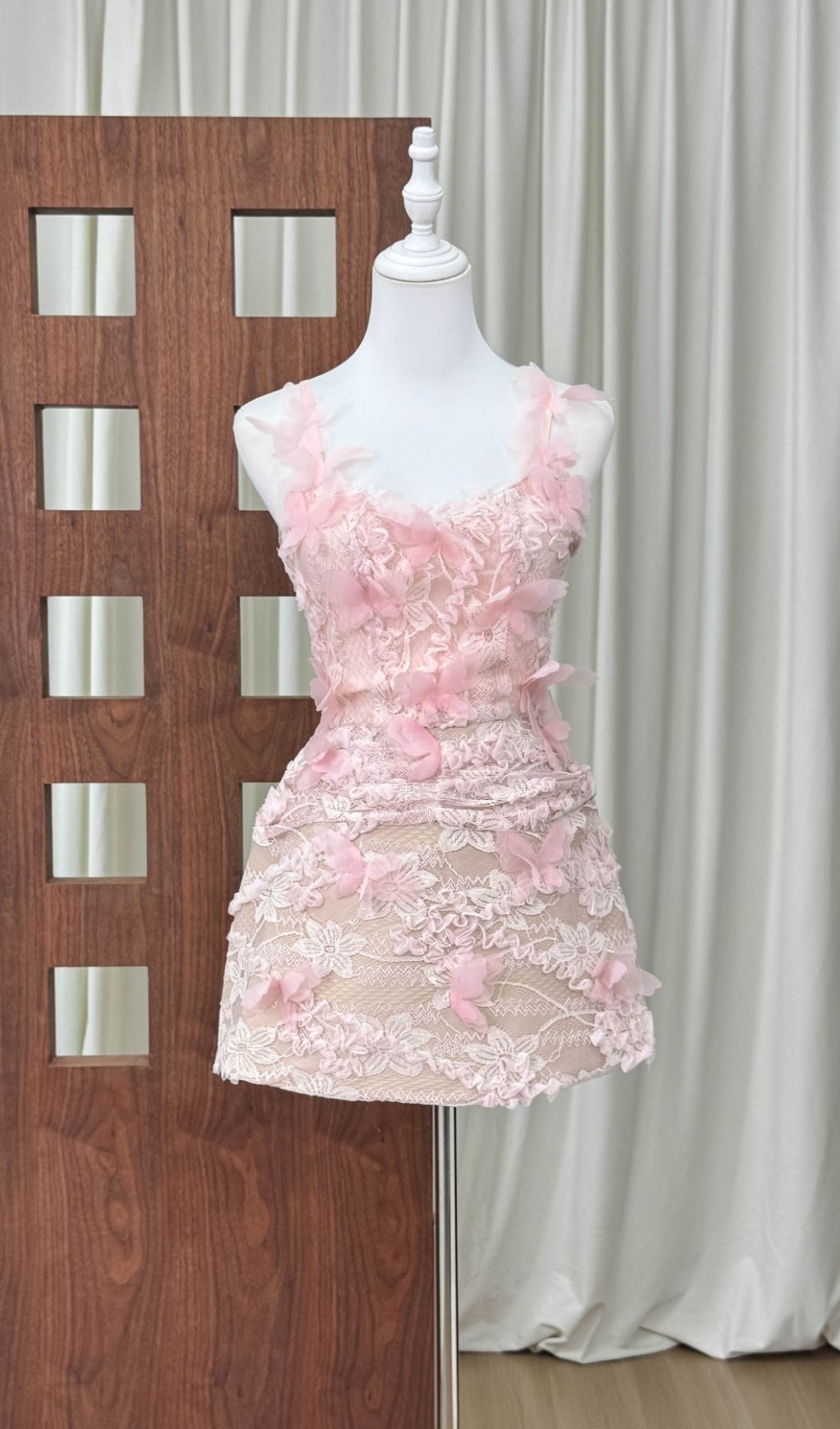 Fashionslee Women Lilias Lace Mini Dress