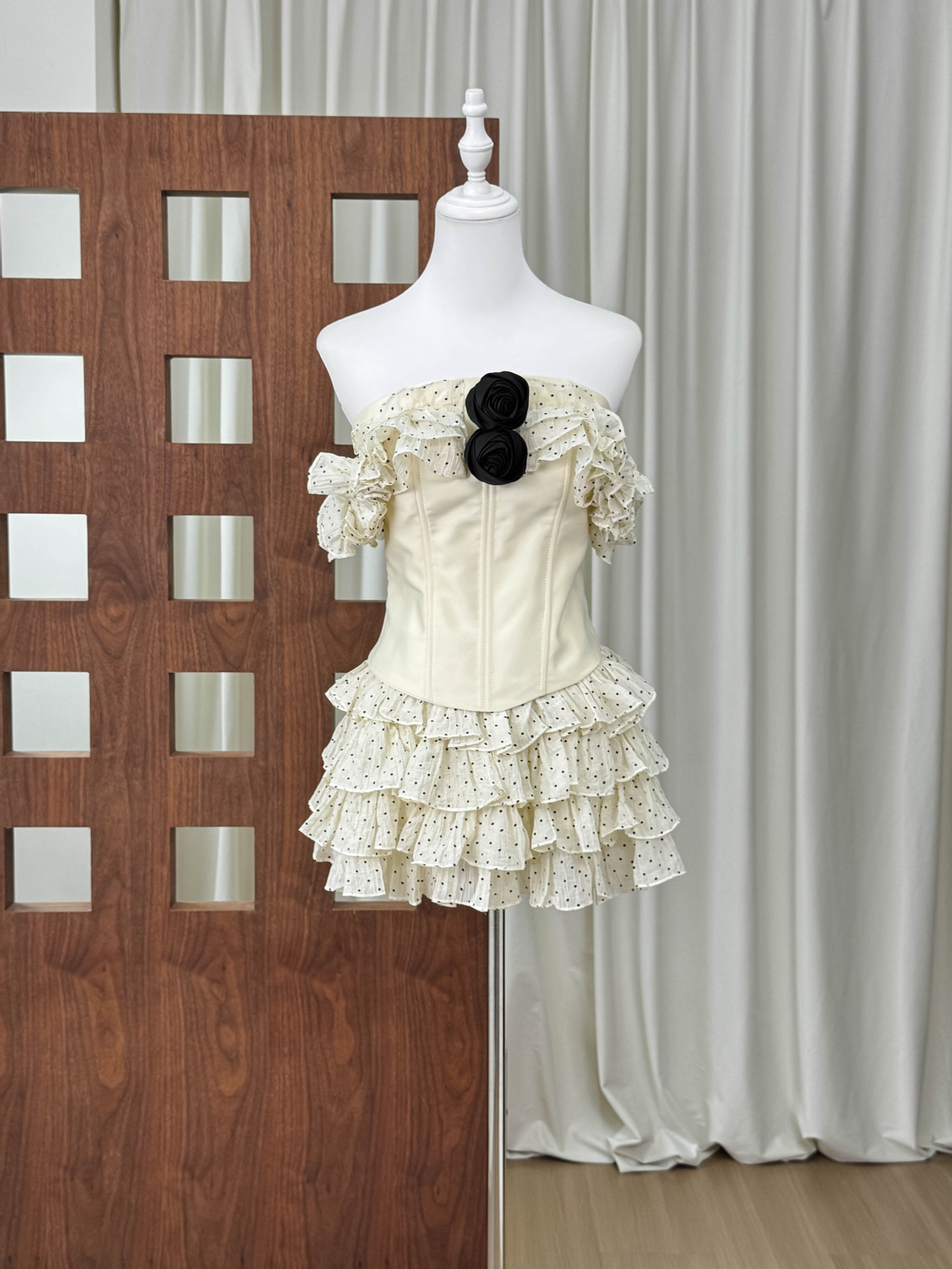 Talven Tiered Flower Dot Skirt Set