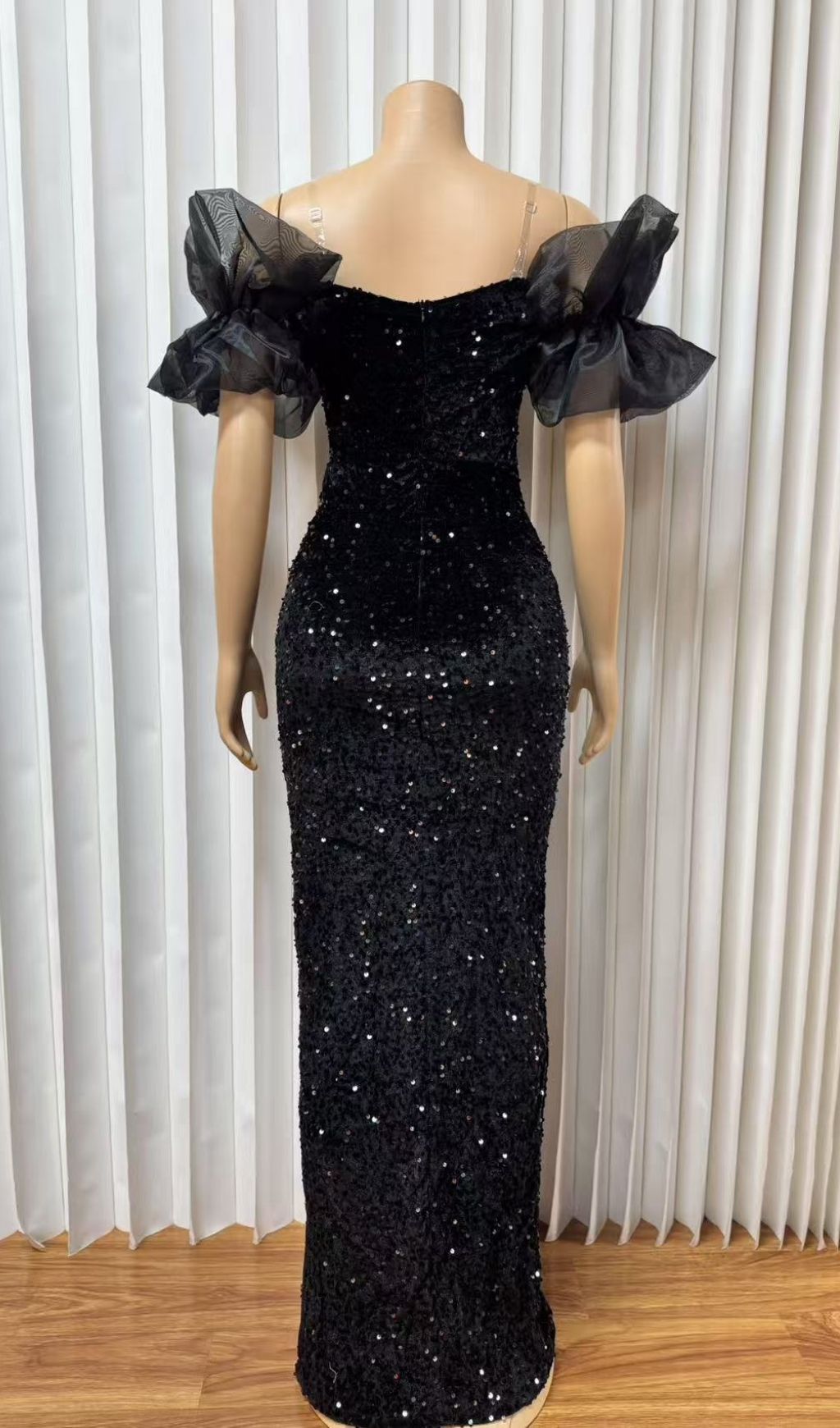 27c81017d62dd004cd9c2ee0eaab07fa Dolores Extravagant Puff-Sleeve Sequin Cocktail Maxi Dress
