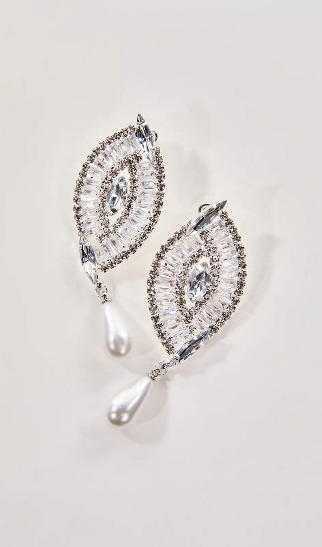 Oaelix Rhinestone Pearl Earrings