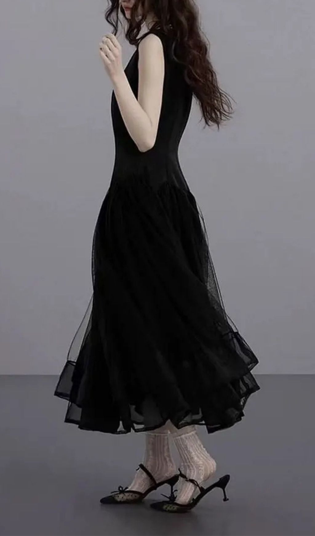 292d632aaec2b5a402e6b08857501321 Sleeveless Midi Dress With Tulle Skirt And Pearl Embellished Collar - Black