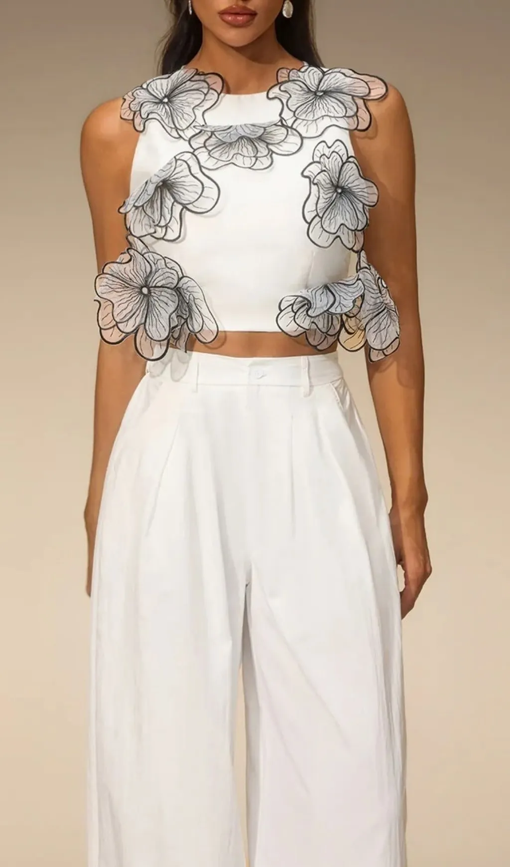 Fashionslee Women Vivara Sleeveless Flower Top