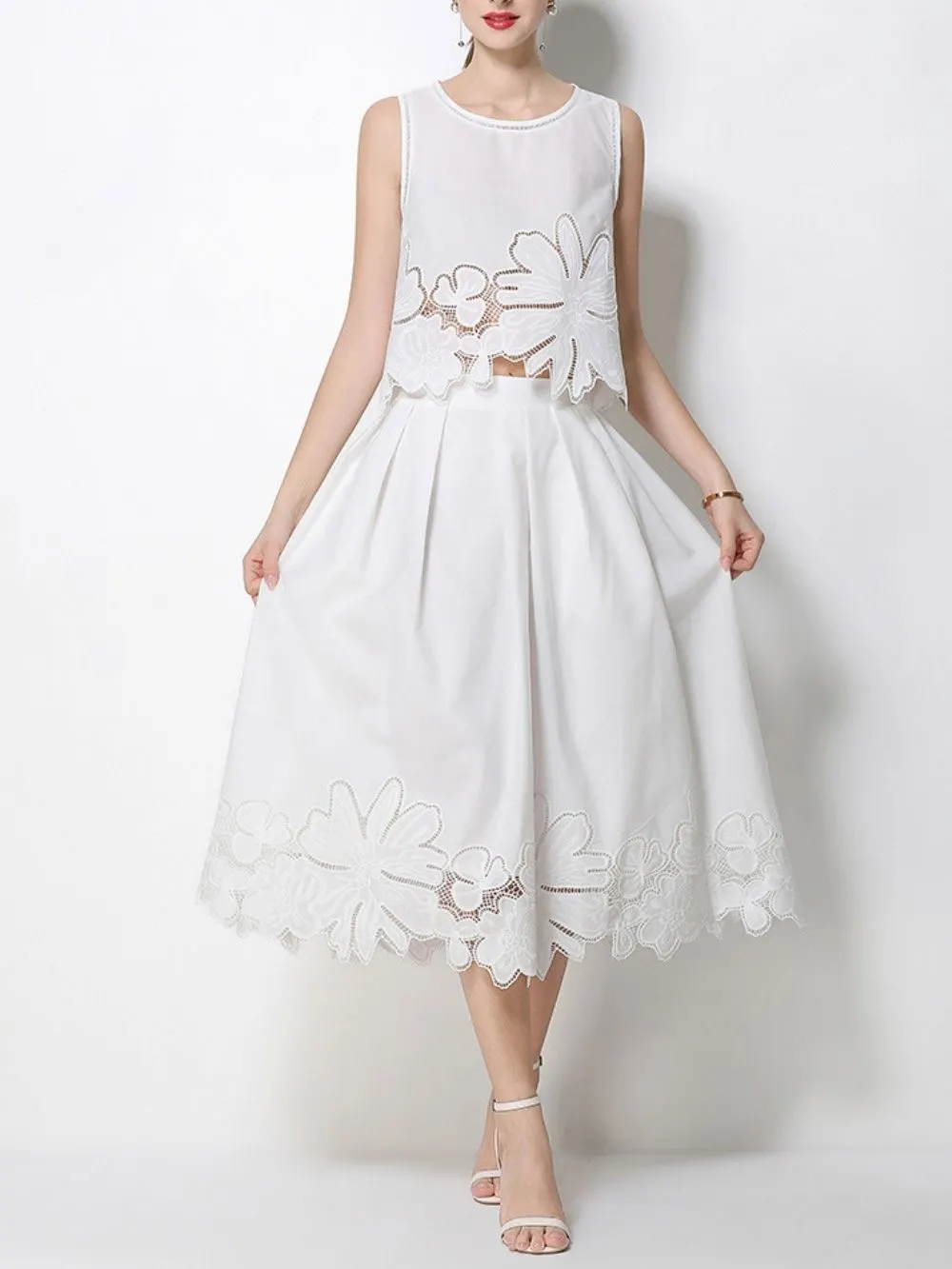 Mahlia White Flower Two-Piece Set - OWNCI