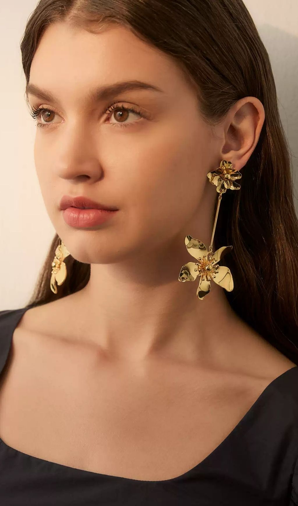 Lenci Gold Flower Earrings