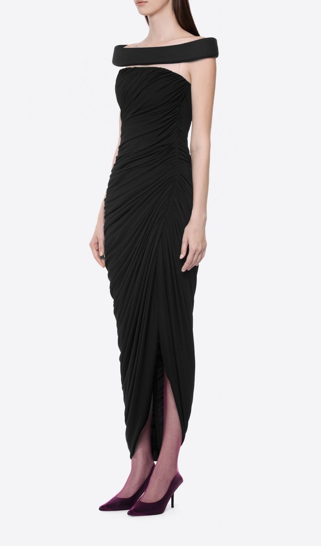 5094dc6c7a4998e3a3498ee6f2a8ce99.jpg Fashionslee Women Lavin Black One-Shoulder Ruched Maxi Dress