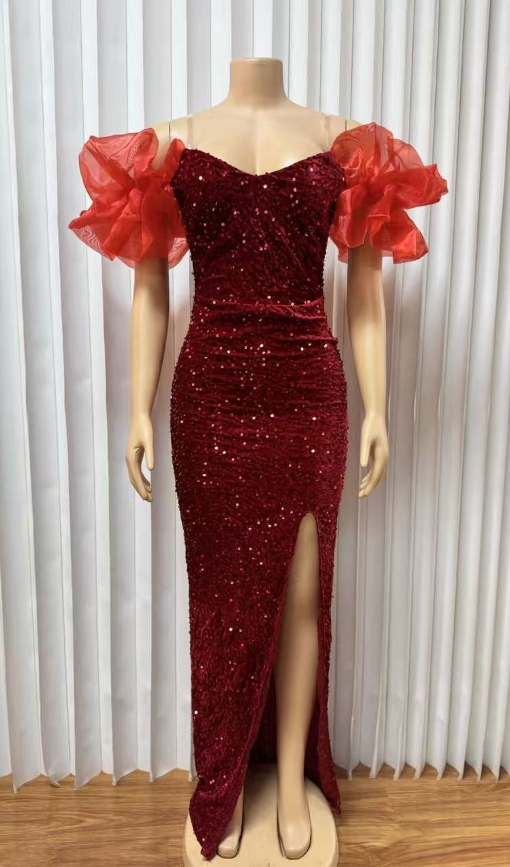 560d0e8d2e6ad2e883df89c5adbdd069 Dolores Extravagant Puff-Sleeve Sequin Cocktail Maxi Dress