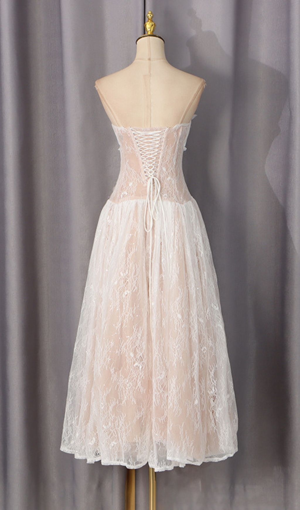 Sally 3D Butterfly Waist-Cinching Strapless Lace Maxi Dress - OWNCI Sally 3D Butterfly Waist-Cinching Strapless Lace Maxi Dress - OWNCI