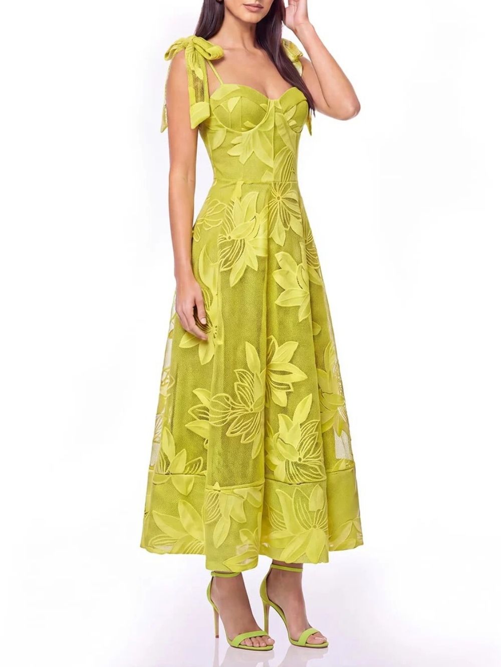 61ec74dc8e2ce1d2009dbcff137c931e Gervion Spaghetti Flower Maxi Dress
