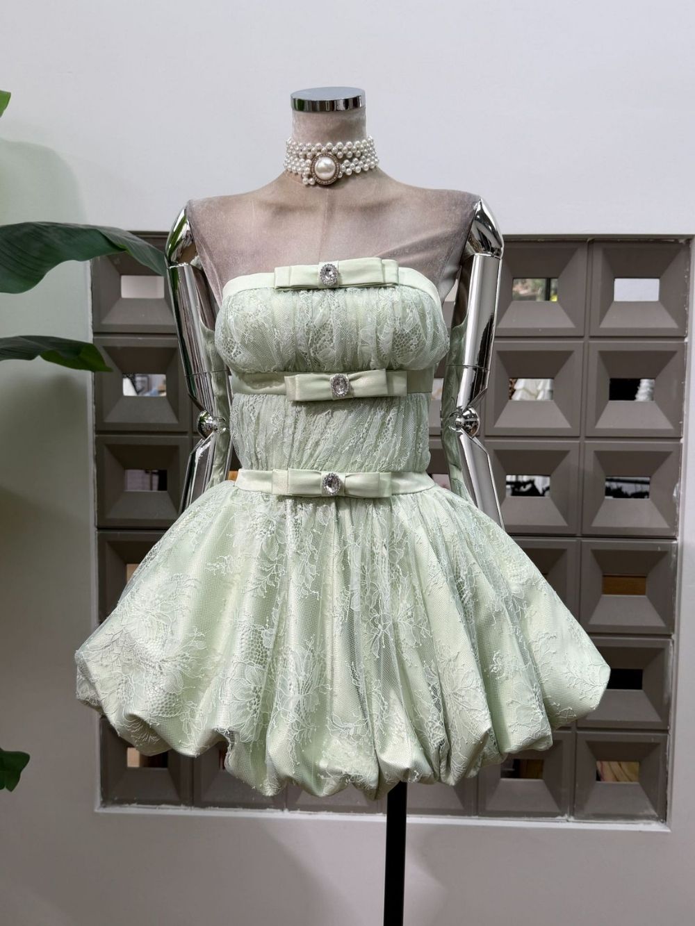 Kamya Green Strapless Lace Mini Dress