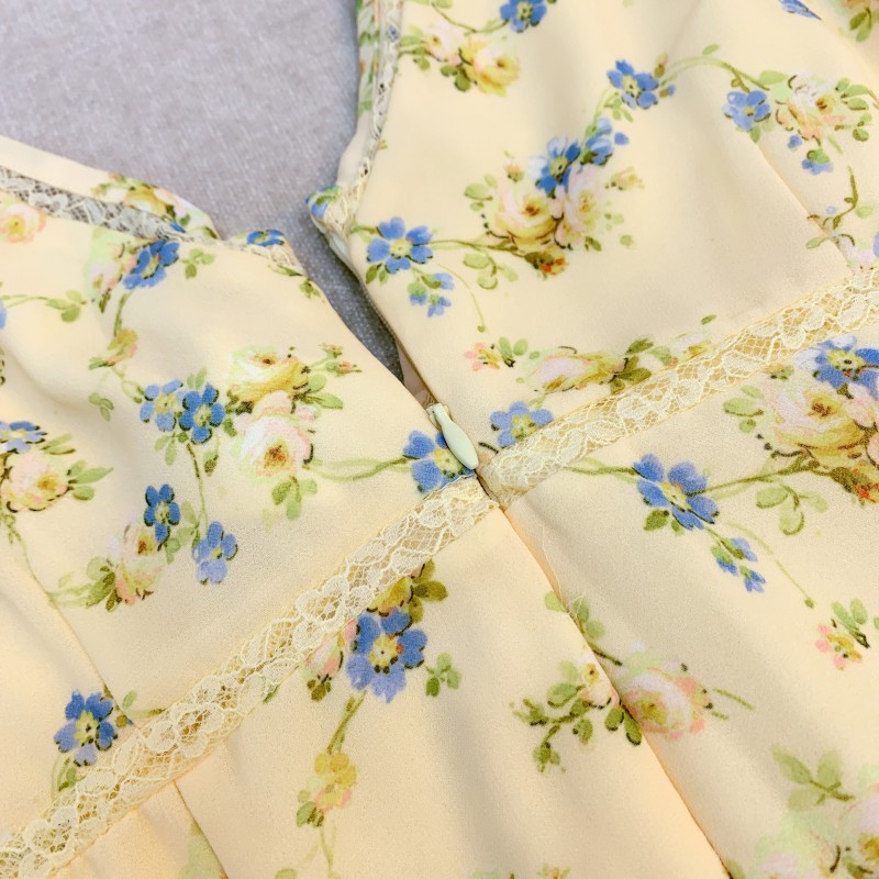 6fc9e809a45ee3a93826a872bd7c273a.jpg Fashionslee Women Ashgar Butter Yellow Puff Sleeve Floral Maxi Dress