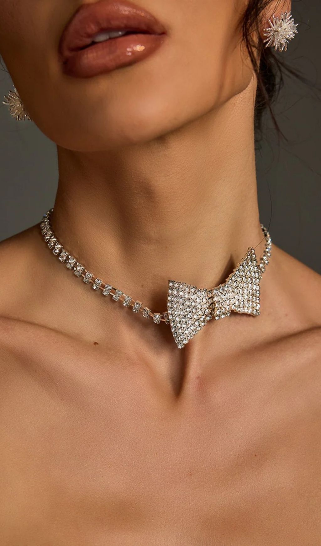 Fashionslee Women Melrose Bow Crystal Choker