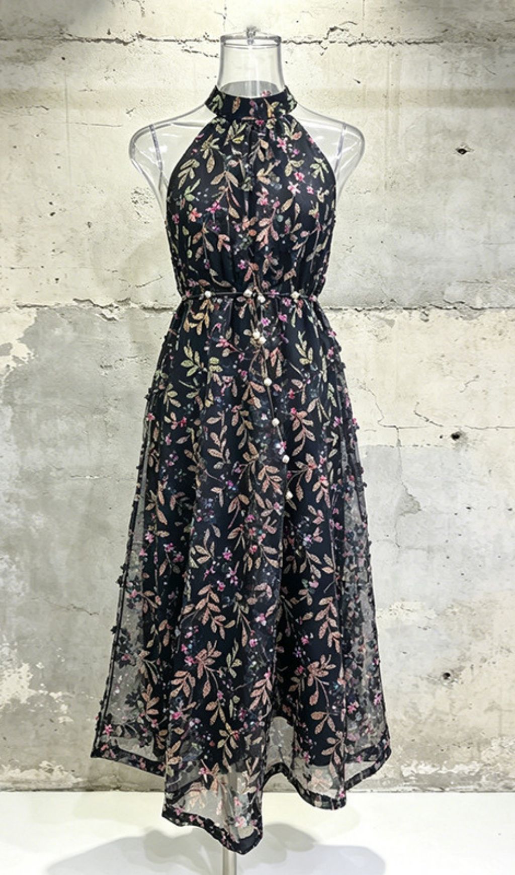 Fashionslee Women Leontien Halter Floral Midi Dress
