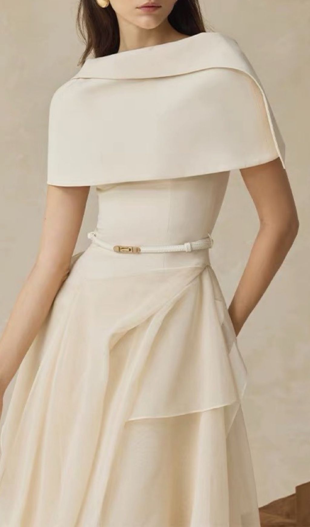 Kenzie Midi Dresses With Cape