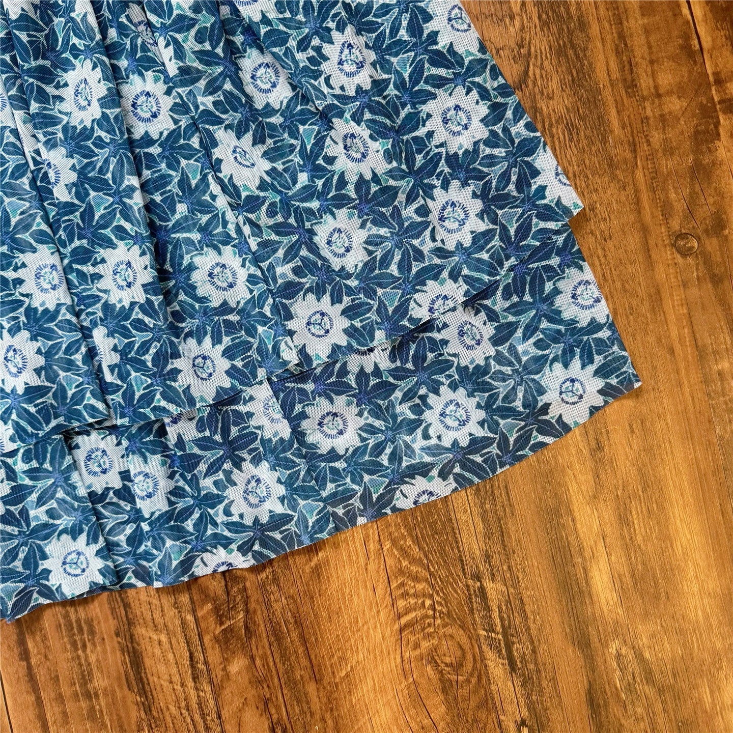 Floral Mesh Layered Fungus Lace Skirt