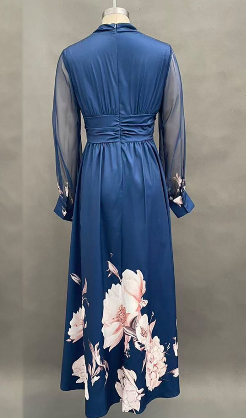 83625865f874ba971a7a6b77c4341045.jpg Fashionslee Women Navy Blue V-neck Tulle Sleeve Pleated Floral Maxi Dress