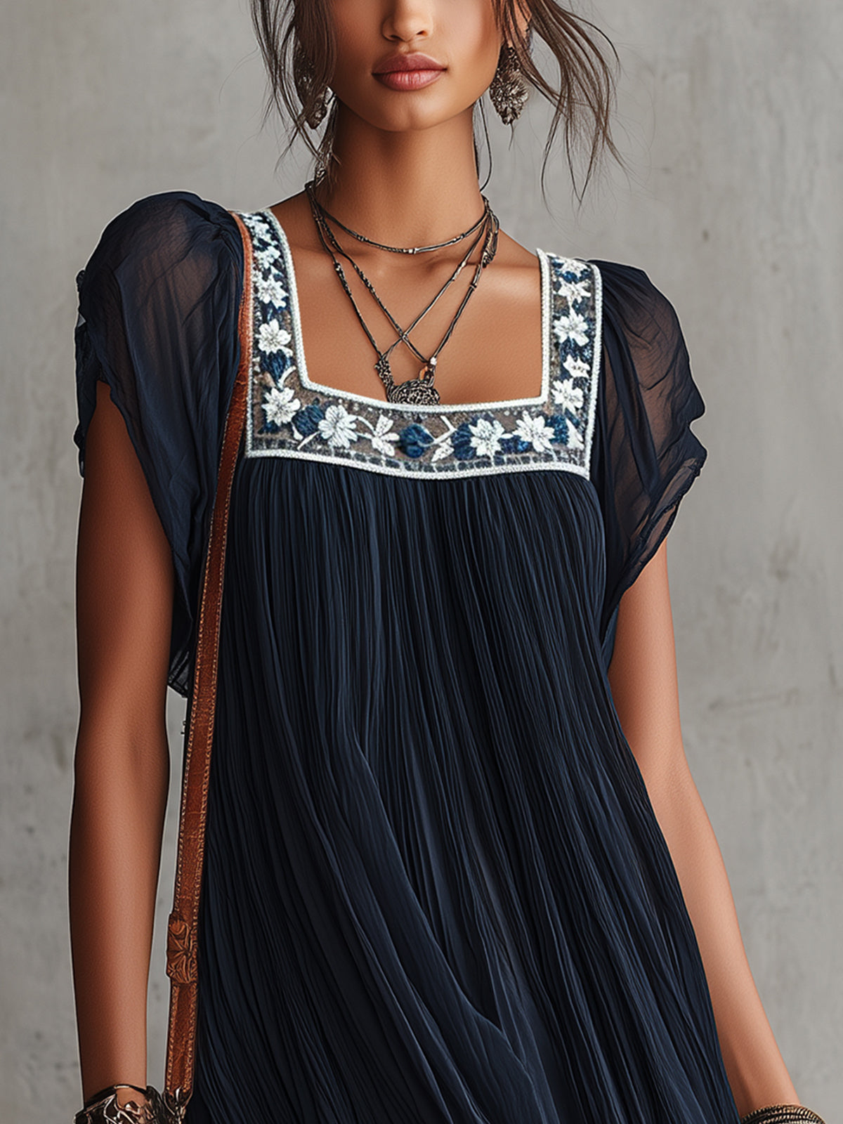 9c67699dd3ecc59ed4ae179ab9b335b4 Navy Blue Floral Embroidered Pleated Chiffon Mini Dress