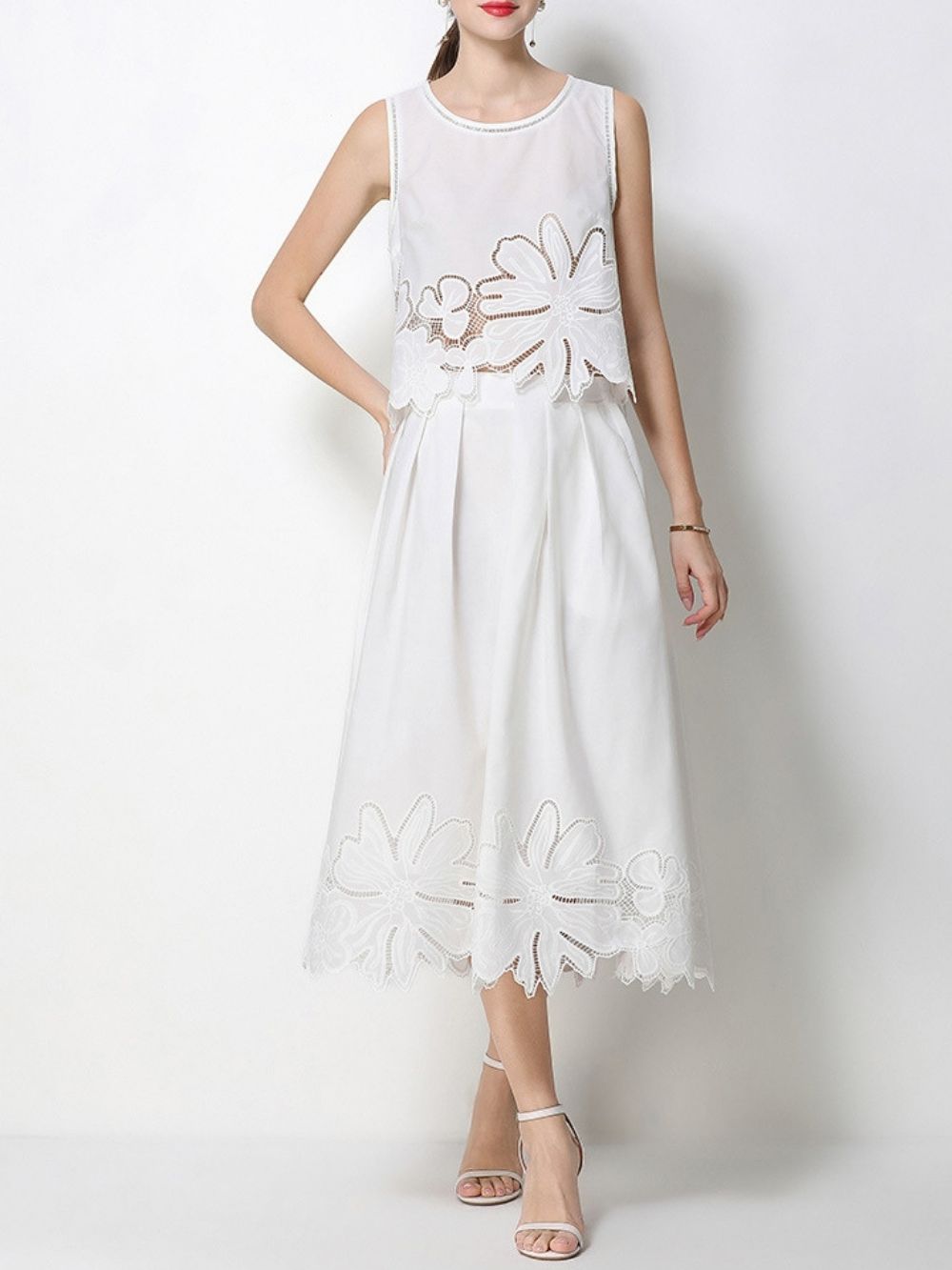 Mahlia White Flower Two-Piece Set - OWNCI