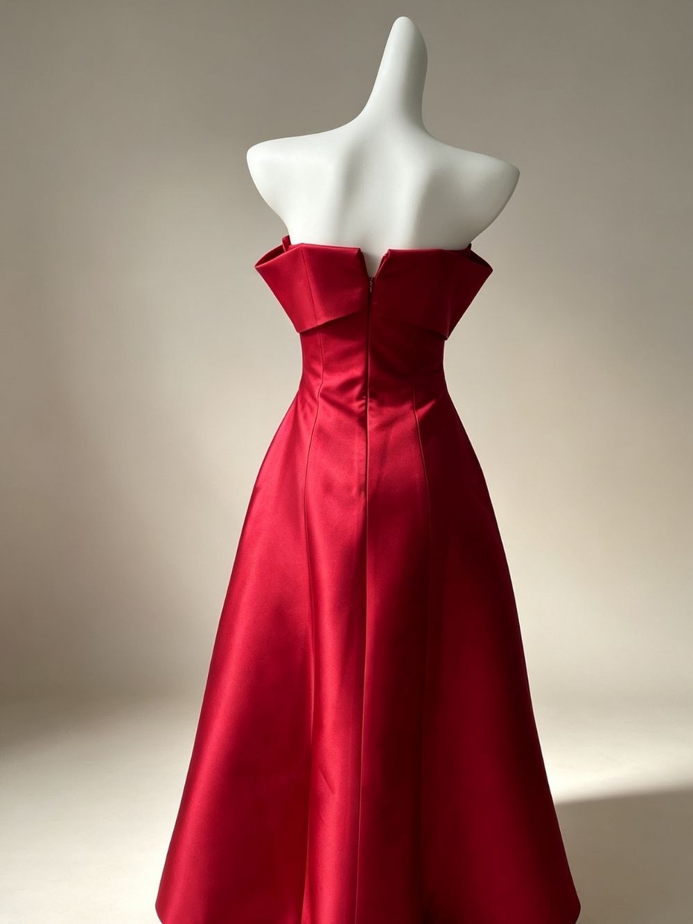 b3794a88214ecc5ffbe1b32d528d8ed8 Maitane Red Off-Shoulder Midi Dress