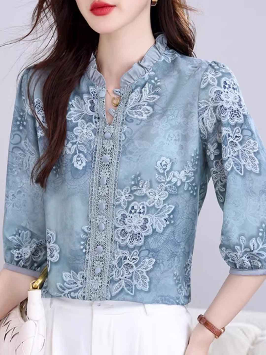 bbcb3ae0561240858893ba9d913f0e0d Simona Classic Auricular Collar Printed Chiffon Top